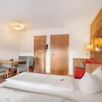 Διαμέρισμα Gaestehaus Panorama - 3 *